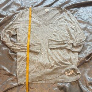 Soft Grey V Neck Sweater A NEW DAY  All adult items 5 for 35$ SALE